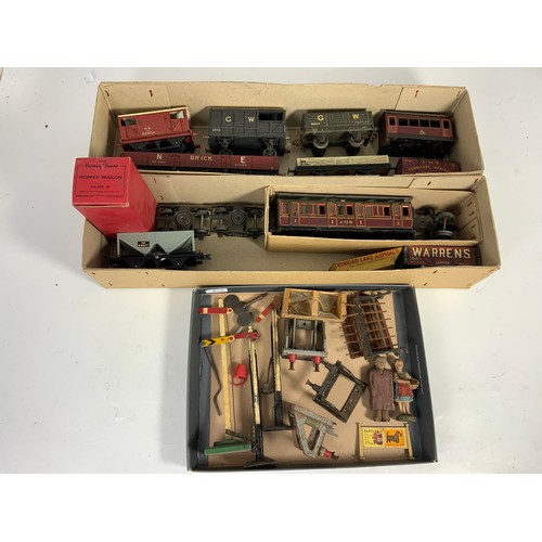 470 - HORNBY, ML, KIT & OTHER MAKES OF SPARES & REPAIR 0 GAUGE MODEL RAILWAY, HORNBY BOXED MINERAL HOPPER ... 