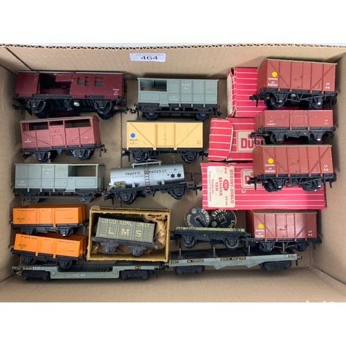 464 - COLLECTION OF 14 BOXED & UN BOXED HORNBY DUBLO WAGONS, MOSTLY 2 R, PLUS BOXED LOWKO 00 SCALE LMS WAG... 