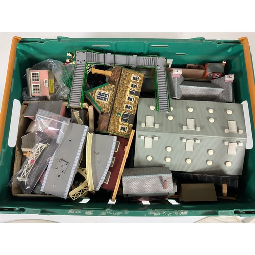 397 - 3 TRAYS OF MODEL RAILWAY ACCESSORIES, STATION BUILDINGS, PACKETS OF ACCESSORIES