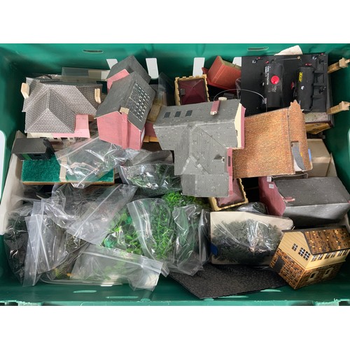 397 - 3 TRAYS OF MODEL RAILWAY ACCESSORIES, STATION BUILDINGS, PACKETS OF ACCESSORIES