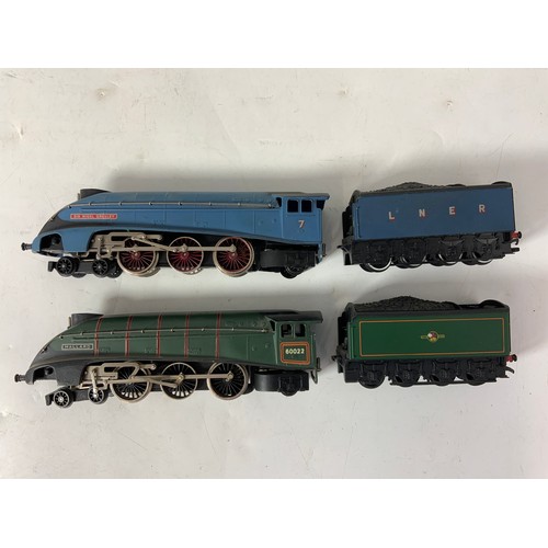 424 - TRIANG WRENN, 2 U/B EX LNER A4 LOCOMOTIVES, 7 SIR NIGEL GRESLEY IN GARTER BLUE & 60022 MALLARD IN BR... 