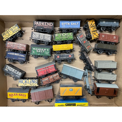 349 - BOX OF 16 PECO / GRAFAR PRIVATE OWNER WAGONS, PLUS OTHERS