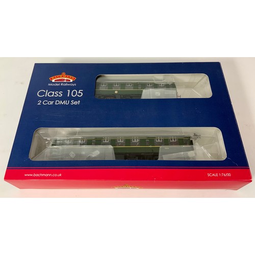 393 - BACHMANN BOXED, 31-326 CLASS 105 DMU BR GREEN WITH SPEED WHISKERS