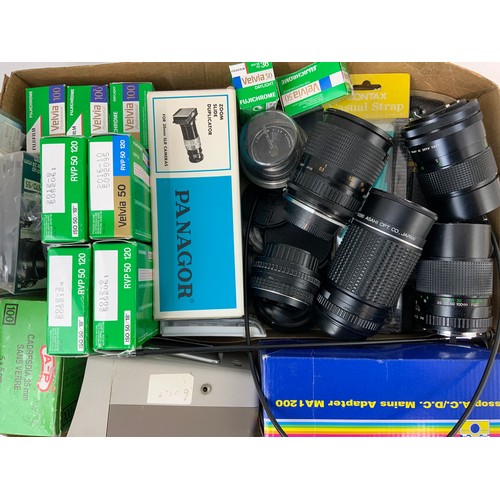 346 - BOX OF CAMERA LENS, TAMRON, PENTAX, VIVITAR, ACCESSORIES ETC