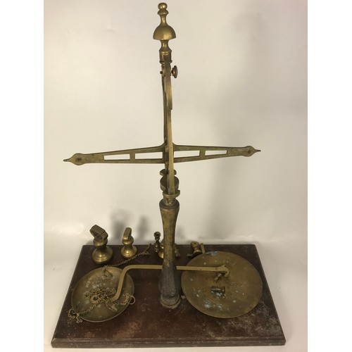 279 - SET OF LIBRASCO BRASS BALANCE SCALES AND WEIGHTS AND A WARMING PAN