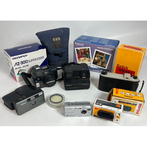 347 - POLAROID CAMERA IN ORIGINAL BOX, KODAK JUNIOR IN BOX, OLYMPUS WITH BOX AND OTHER PHOTOGRAPHIC ITEMS