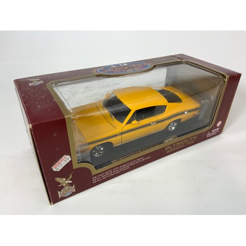 195 - TWO BOXED ROAD LEGENDS, 1:18 SCALE MODEL CARS, PLYMOUTH BARRACUDA, 1969 & SHELBY GT-500KR, 1968