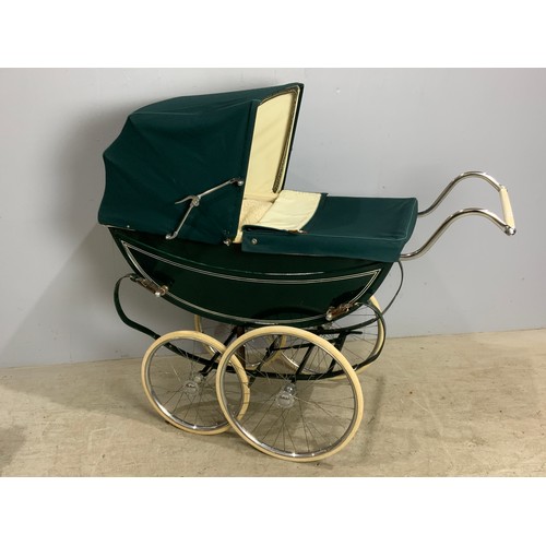 44 - VINTAGE CLASSIC PRAM A MILLSONS GREEN COACH BUILT PRAM