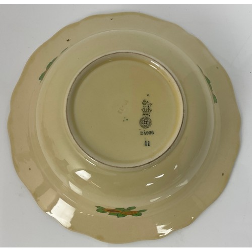 100 - MISC. CHINA AND PORCELAIN TO INCLUDE A TUPTON WARE VASE, LARGE BESWICK OWL, CLARICE CLIFF PLATE, ROY... 