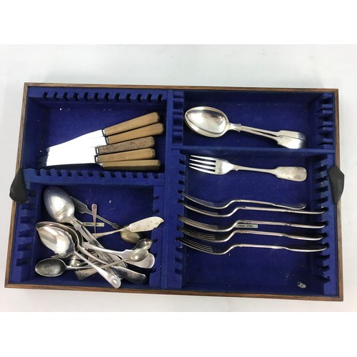 340 - KEMP BROTHERS, BRISTOL OAK CANTEEN CUTLERY INCOMPLETE BUT WITH SOME SILVER