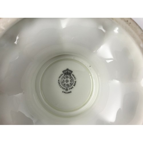 46 - ROYAL WORCESTER PEDESTAL OVAL BOWL DECORATED WITH HAND PAINTED FRUIT SIGNED FREEMAN 30.5cm