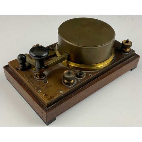 204 - WWI ERA WALTERS MORSE CODE KEY