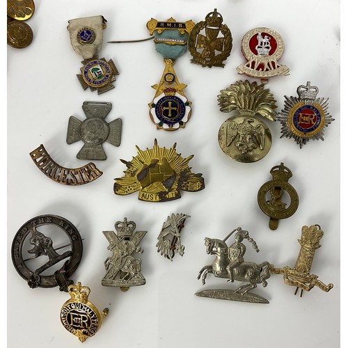 227 - QTY. MISC. MILITARY BADGES SEE OTHER PHOTOS