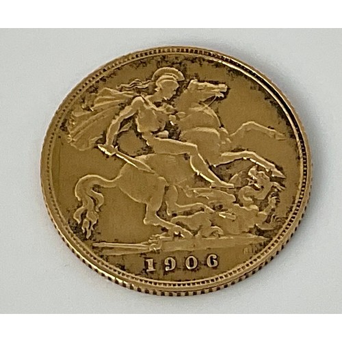 615 - 1906 HALF SOVEREIGN