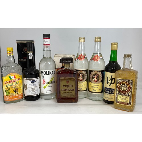 39 - MISC. LIQUEURS INC. SAMBUCA