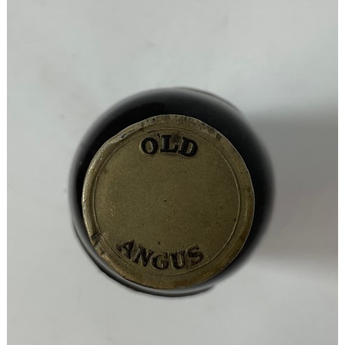 2 - OLD ANGUS LIQUEUR BLENDED SCOTCH WHISKY. DISTILLED BLENDED AND BOTTLED BY TRAIN & MCINTYRE LTD. SAYS... 