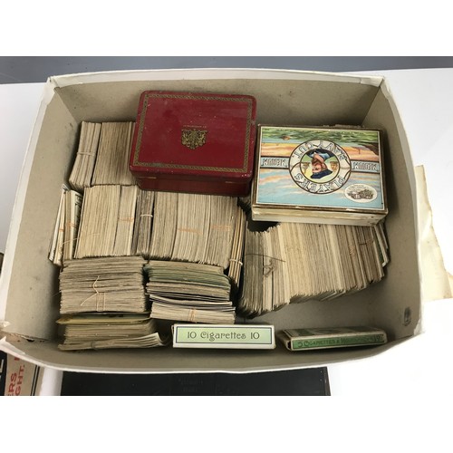 281 - COLLECTION OF CIGARETTE CARDS IN ALBUMS AND LOOSE,