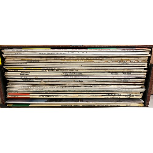 122 - QTY OF ASSORTED CLASSICAL RECORDS