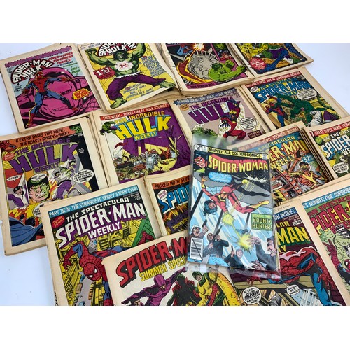 257 - COMICS, BOX OF SPIDER-MAN, SPIDER MAN & HULK, THE INCREDIBLE HULK WEEKLY, PLUS 3 EARLY SPIDER-WOMAN ... 