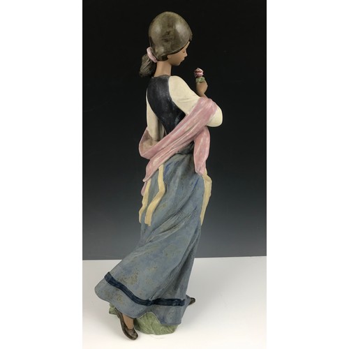 68 - RARE LARGE LLADRO A GIRL IN LOVE 12393 FIGURINE BOXED 49cm TALL