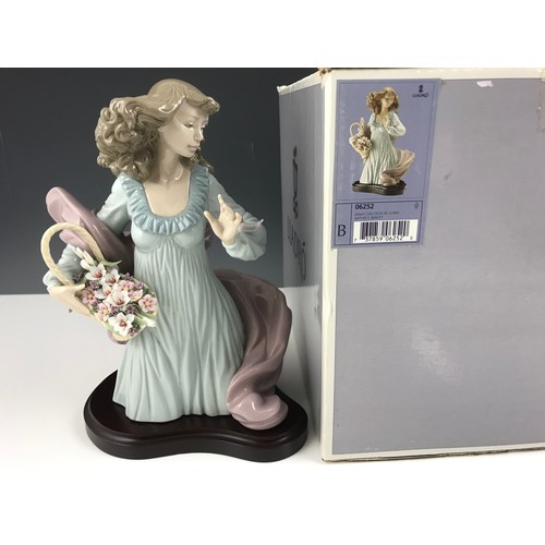 70 - RARE LARGE LLADRO NATURE’S BEAUTY 6252 FIGURINE BOXED 28.5cm TALL