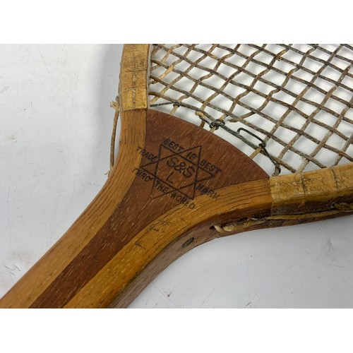 315 - VERY SCARCE 1907 RENSHAW TENNIS RACKET