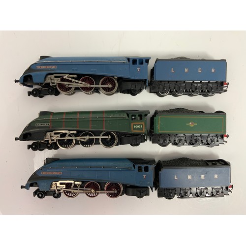 447 - TRIANG HORNBY EX WRENN LNER A4 CLASS LOCOMOTIVES, 7 SIR NIGEL GRESLEY LNER GARTER BLUE X2 PLUS BR LI... 