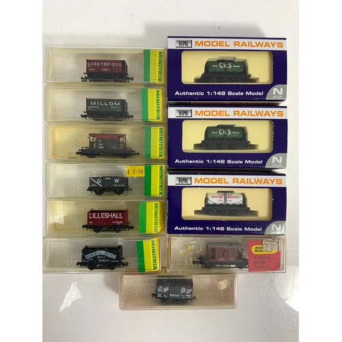 305 - N GAUGE MODEL RAILWAY WAGONS, 8 PLASTIC BOXED MINITRIX & 3 DAPOL BOXED WAGONS.