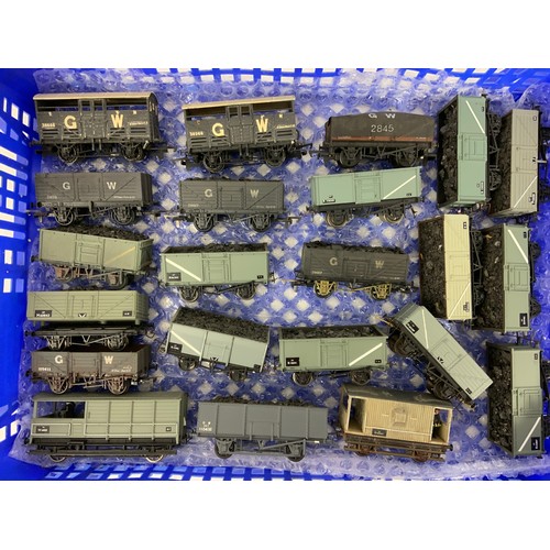 374 - 22, 00 GAUGE MODEL RAILWAY WAGONS, MOSTLY GWR OR STEELS, COAL WAGONS, SOME WEATHERED