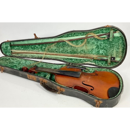 396 - VIOLIN LABELLED BOOSEY AND HAWKES TOGETHER WITH 2 BOWS IN BOOSEY AND HAWKES FITTED CASE