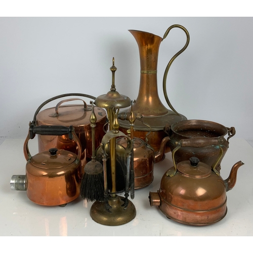 320 - MISCELLANEOUS COPPER WARE INCLUDING 3 KETTLES, LARGE JUG, COOKING POT ETC