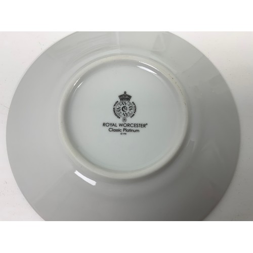 220 - ROYAL WORCESTER CLASSIC PLATINUM TABLEWARE ( 1 TRAY )