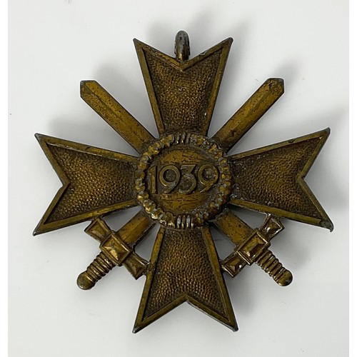 480 - MILITARIA INCLUDING  UNUSUAL  GERMAN PENDANT 1939 WITH SWASTIKA, 1860 NATIONAL RAFFLE ASSORTED BADGE... 