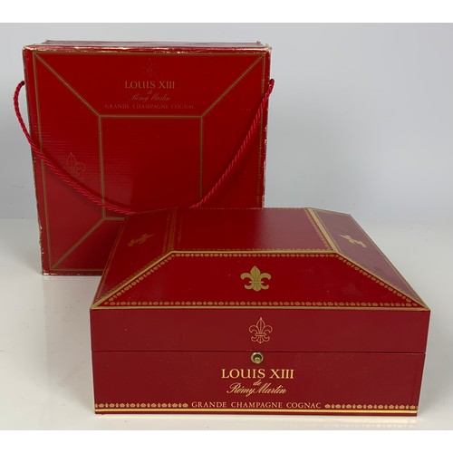 270 - A BACCARAT REMY MARTIN LOUIS XIII COGNAC DECANTER IN ORIGINAL BOX AND OUTER