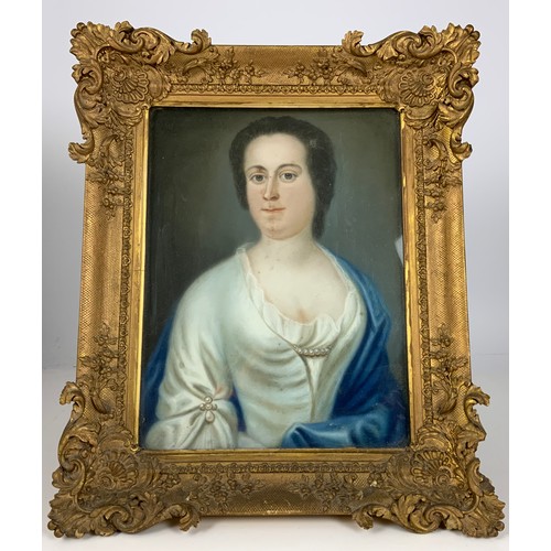 15 - PORTRAIT OF A LADY IN GOOD QUALITY DECORATIVE FRAME, APPROX. 32 X 40 cm