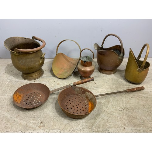 314 - MISC. COPPER AND BRASSWARE INC. COAL SCUTTLES, CHESTNUT PANS ETC.