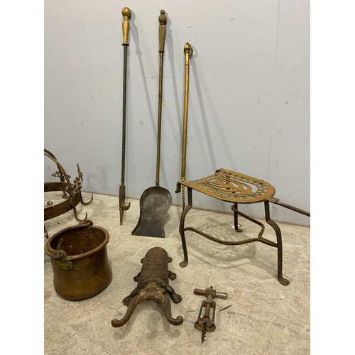 304 - MISC. INC. INSECT CAST IRON BOOT PULL, HANGING RACK, TOASTING FORK AND PART COMPAION SET, PEWTER TEA... 