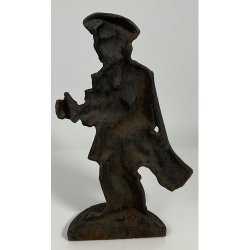 332 - CAST METAL GOLFER DOOR PORTER