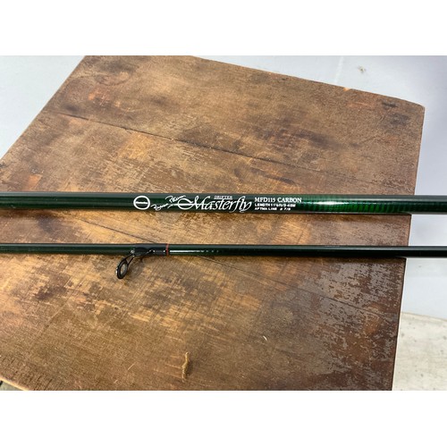 465 - 3 CARBON FLY FISHING RODS TOGETHER WITH 2 TUBES