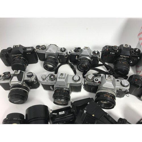 422 - PHOTOGRAPHIC INTEREST, BOX OF CAMERS & LENSES, MEDIAM FORMAT & 35 MM SPAREWS / REPAIR, INC, CANON AE... 