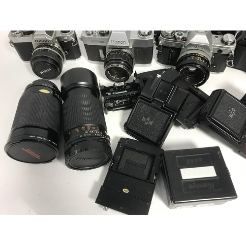 422 - PHOTOGRAPHIC INTEREST, BOX OF CAMERS & LENSES, MEDIAM FORMAT & 35 MM SPAREWS / REPAIR, INC, CANON AE... 