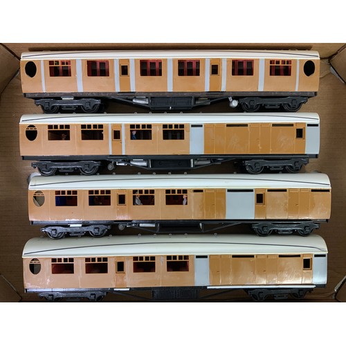 431 - 8 KIT BUILT EX LNER GRESLEY / THOMPSON COACHES, ONE BUFFET, BRAKE, COMPARTMENT AND OPEN COACHES. ALL... 