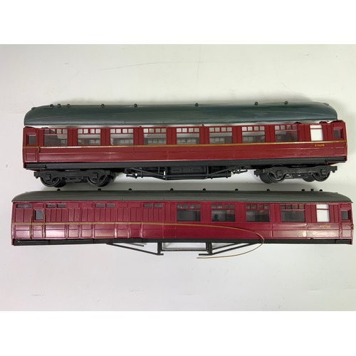 433 - KIT BUILT MODEL RAILWAY 0 GAUGE COACHES, ALL EX LNER GRESLEY / THOMPSON COACHES, BRAKE THIRD, OPEN, ... 