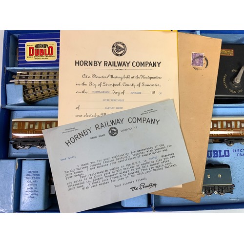 416 - HORNBY DUBLO BOXED EDP 1 PASSENGER TRAIN SET, COMPRISING  EARLY LNER CLASS A4 SIR NIGEL GRESLEY, PLU... 