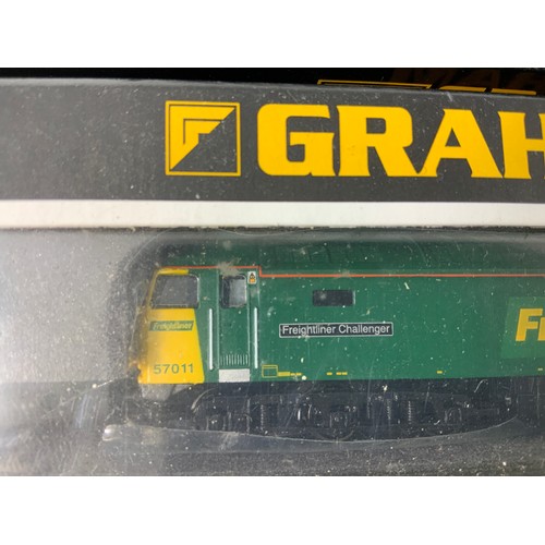 328 - TWO NON WORKING -  DIESEL LOCOMOTIVES : 371-102 CLASS 31 IN RAILFREIGHT, & CLASS 57 57011  IN FREIGH... 