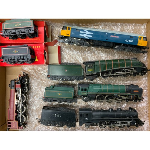 332 - TRIANG & HORNBY MODEL RAILWAY LOCOMOTIVES, HORNBY 60022 MALLARD, TRIANG HORNBY 70000 BRITANNIA, TRIA... 