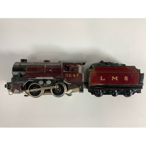 445 - TRIX, 04-0 TENDER LOCO 5647, PLUS CONTINENTAL 0-6-0 LOCO & 3 TINPLATE LMS COACHES