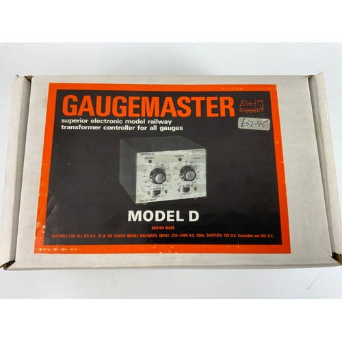 330 - GAUGEMASTER, MODEL D TWIN TRACK MODEL RAILWAY CONTROLLER, BOXED