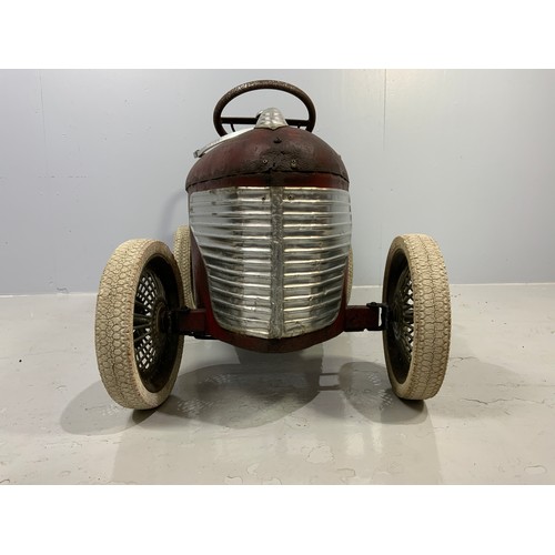 15 - A RARE 1940’S ANTIQUE PEDAL CAR, SIMILAR TO A C.1937 GARTON LINCOLN ZEPHER WOODY