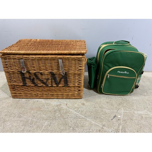 309 - FORTNUM & MASON PICNIC BASKET AND A PICNIC RUCKSACK